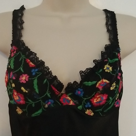 Victoria's Secret Gown/Dress embroidery/fringe - Picture 2 of 9